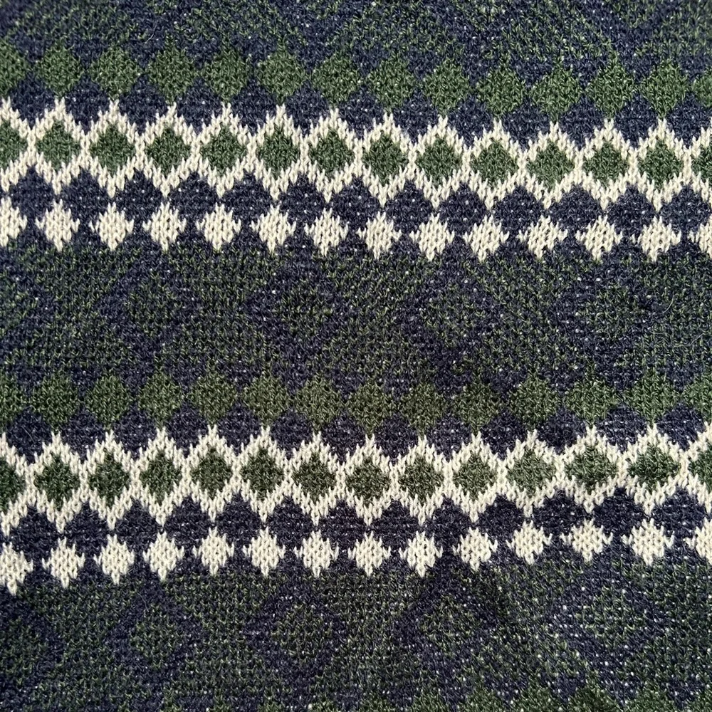 Patterned Sweater - Picture 2 of 3